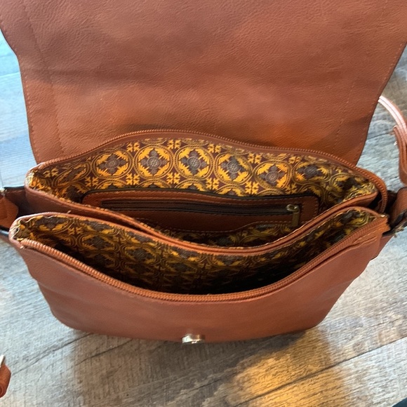 ALYSSA Faux Leather‎ Brown Flap Close Crossbody Bag - Picture 6 of 9